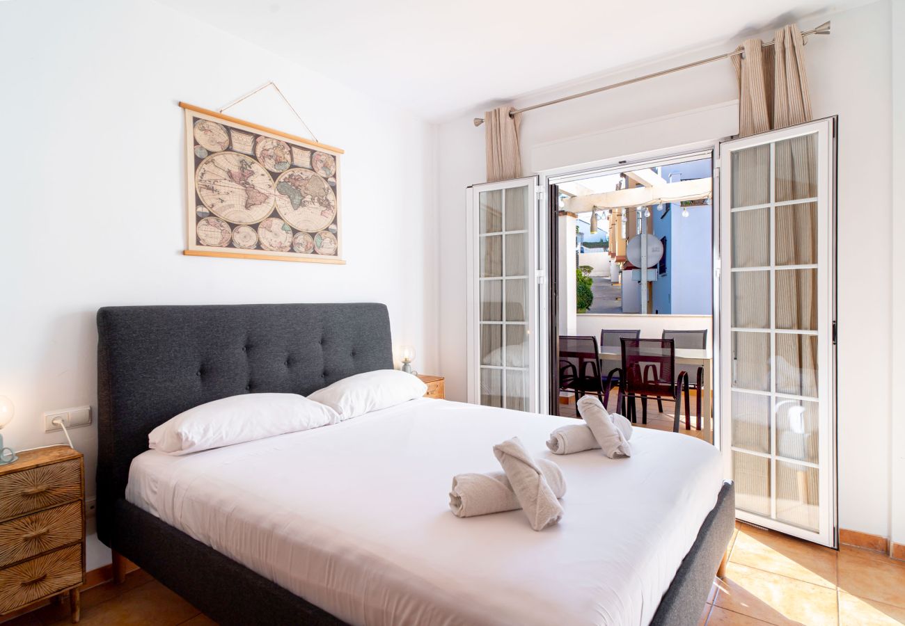 Apartment in Nerja - Azahara En Suite by Casasol 