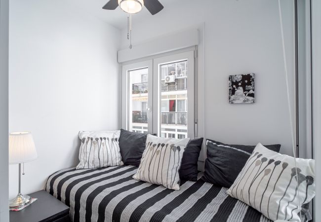 Apartment in Nerja - Apartamento Urban Suite by Casasol