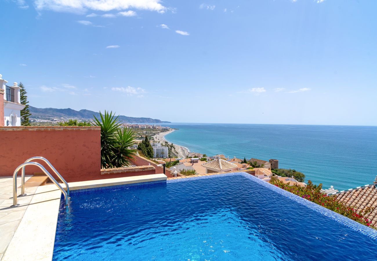 Villa in Nerja - Villa Prime Seaview by Casasol