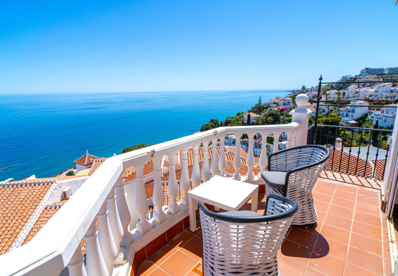 Villa in Nerja - Villa Vista Deluxe by Casasol