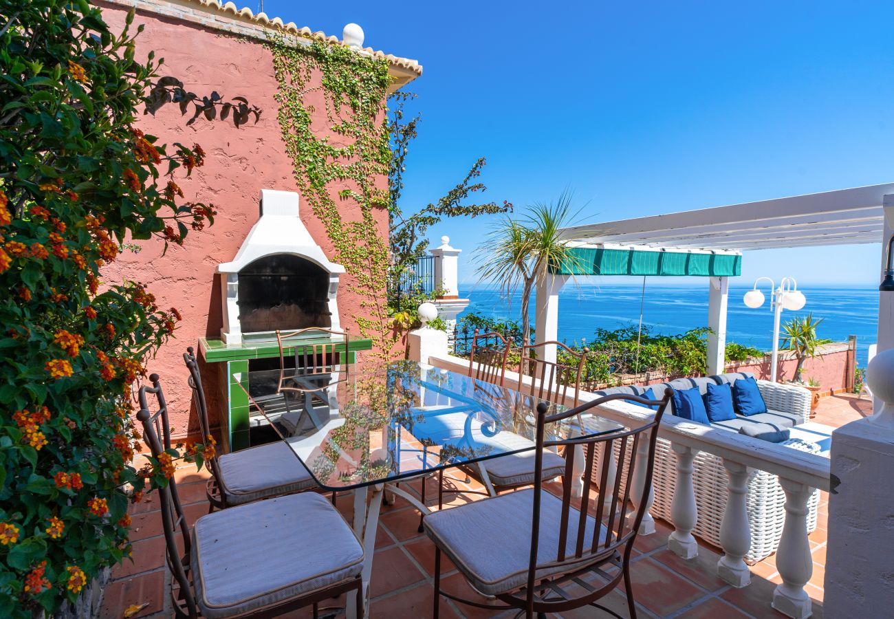 Villa in Nerja - Villa Vista Deluxe by Casasol