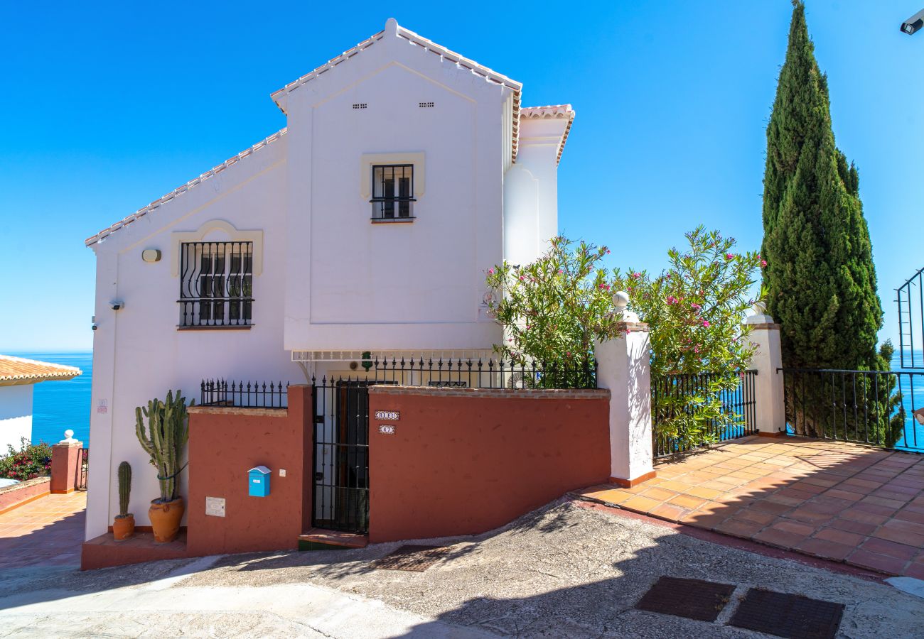 Villa in Nerja - Villa Vista Deluxe by Casasol