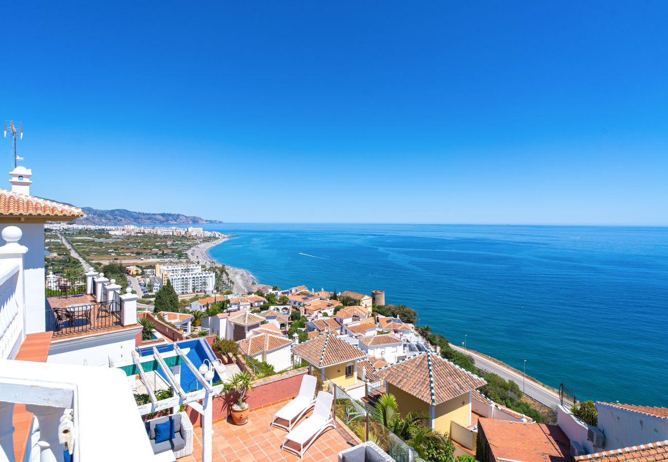 Villa in Nerja - Villa Vista Deluxe by Casasol