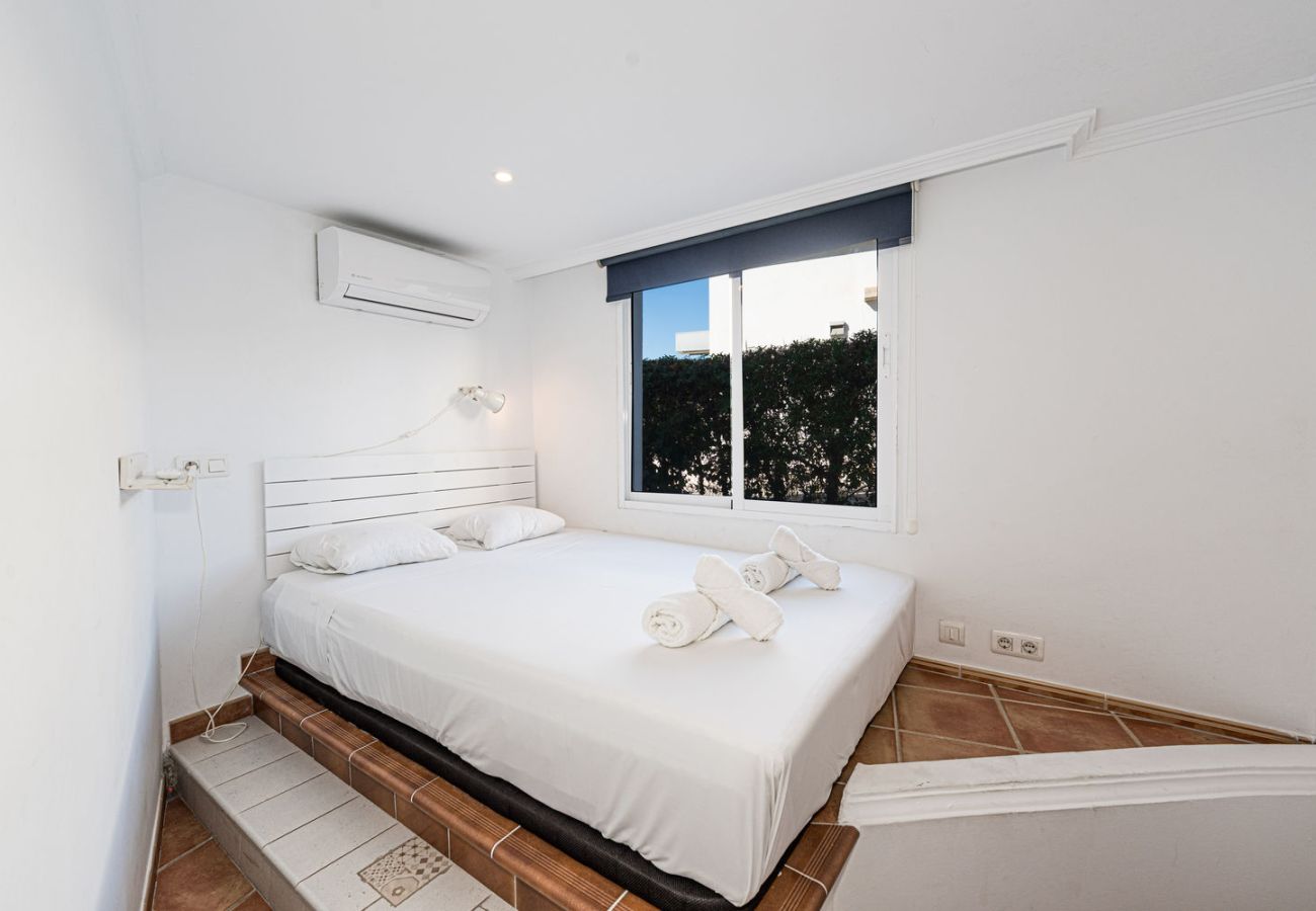 Apartment in Nerja - Stella Maris Nerja Beachfront Apartment, Sea View 