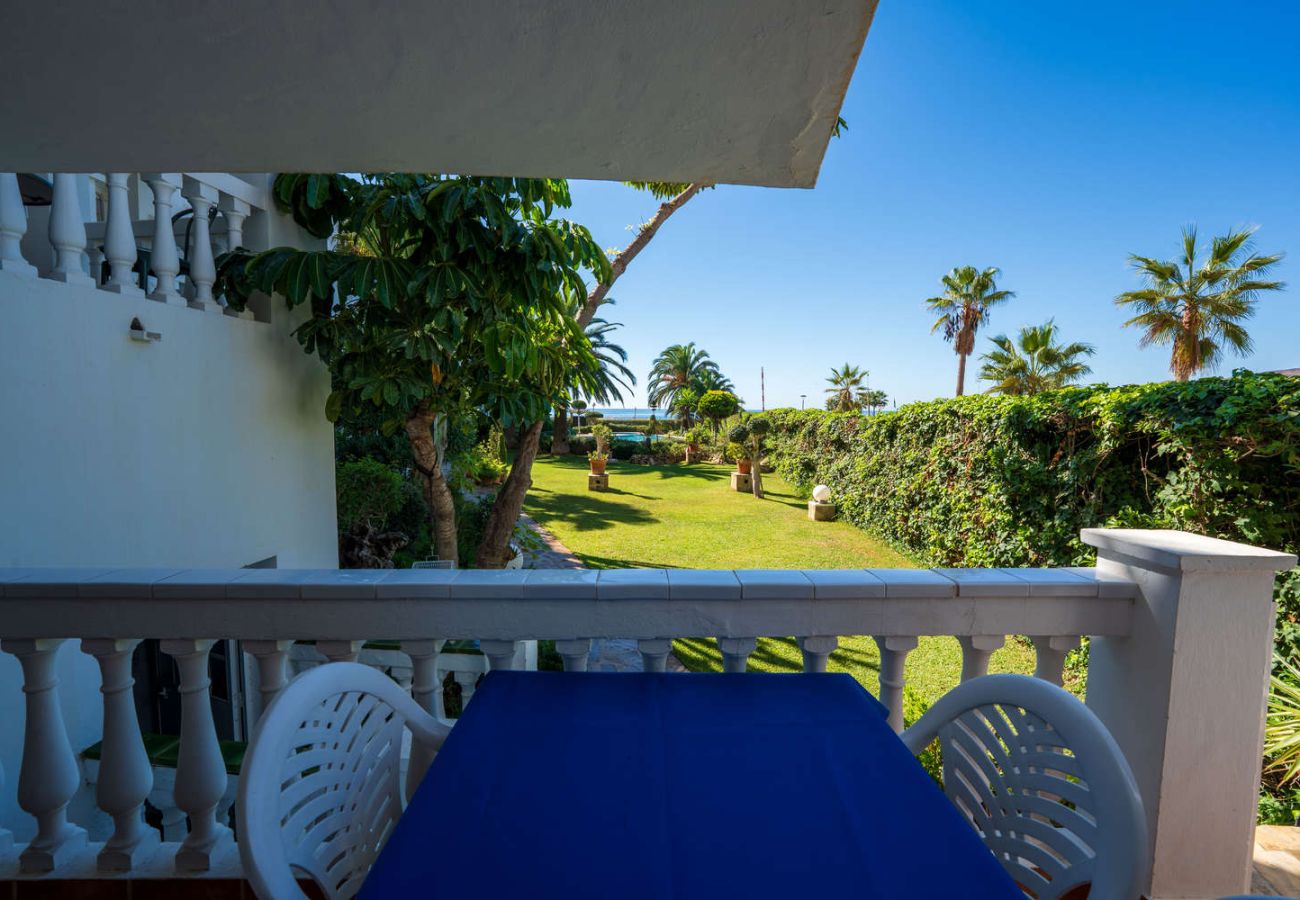 Apartment in Nerja - Stella Maris Nerja Beachfront Apartment, Sea View 
