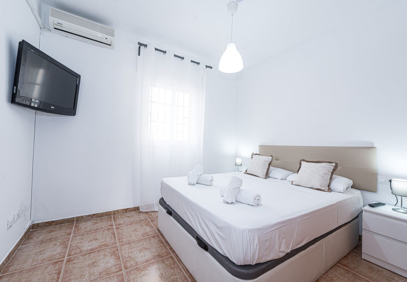 Apartment in Nerja - Torrecilla Urban Beach Nerja: Modern Apartment with Rooftop Pool
