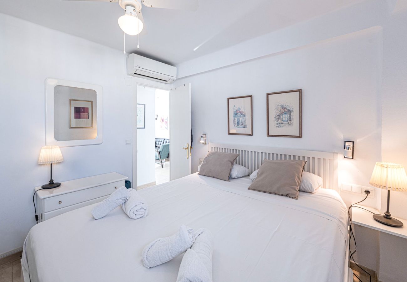 Second bedroom with double bed in holiday apartment