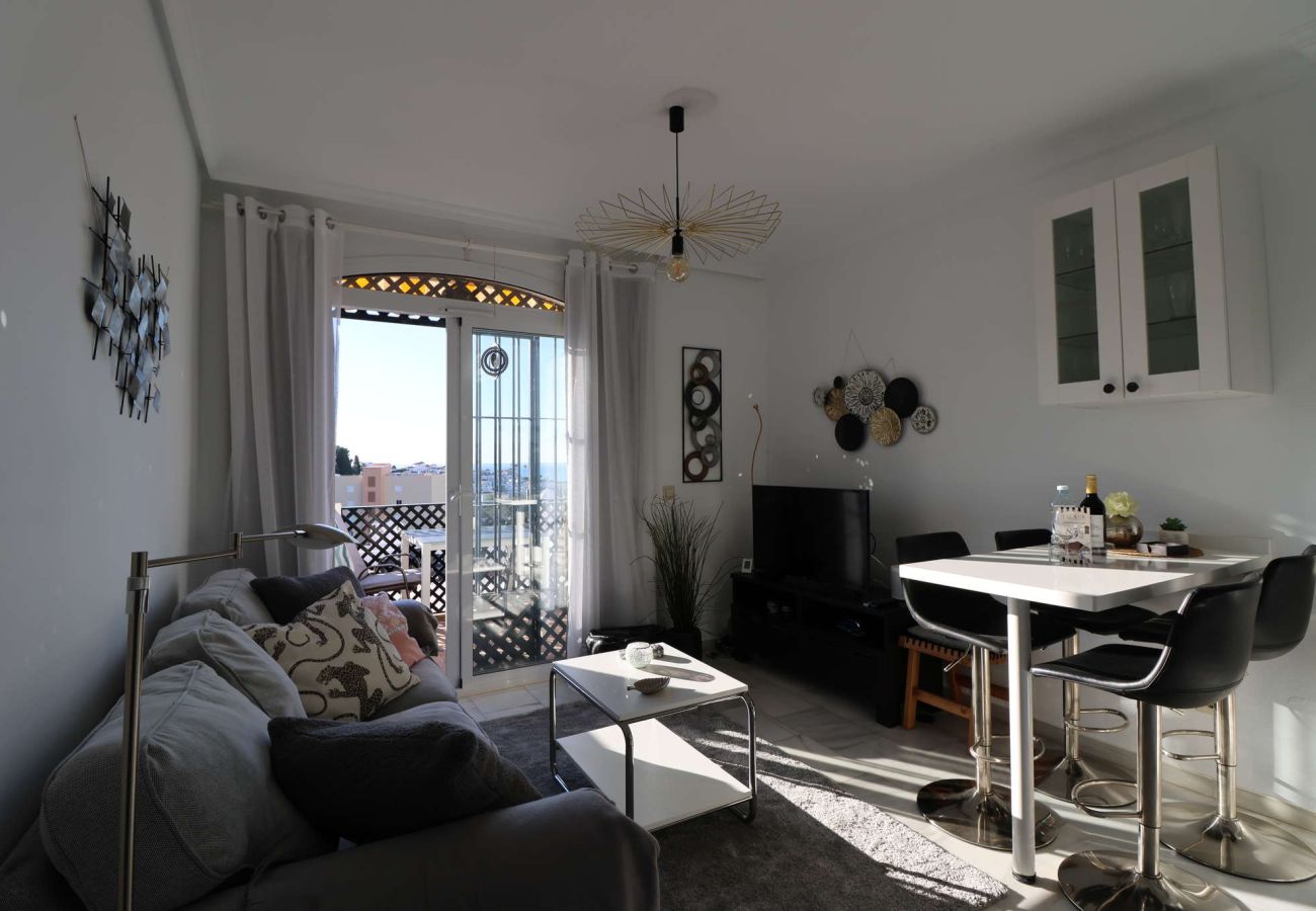 Apartment in Nerja - Casa Monica Apartment in Verano Azul: Sea Views and Rooftop Solarium