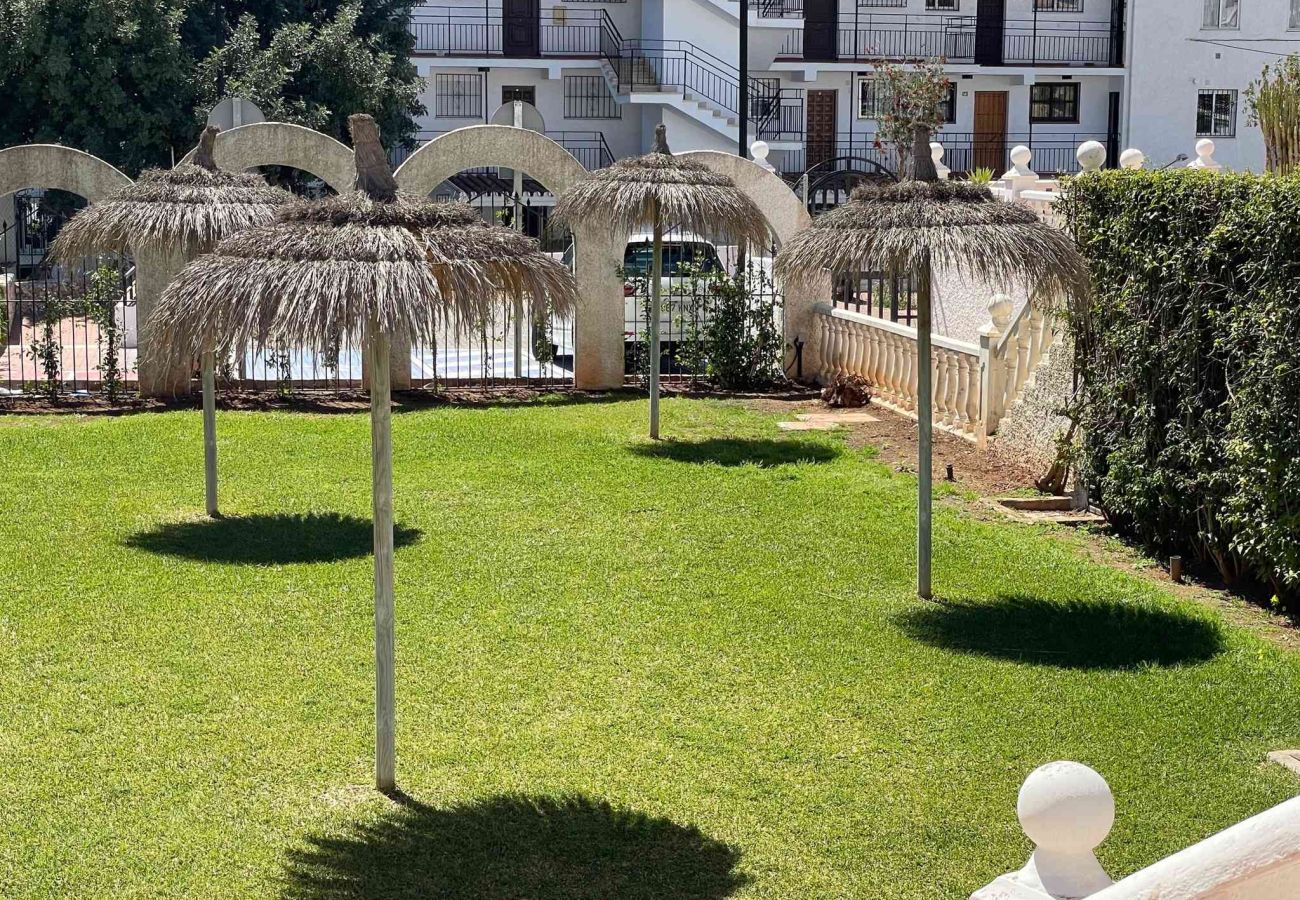 Apartment in Nerja - Casa Monica Apartment in Verano Azul: Sea Views and Rooftop Solarium