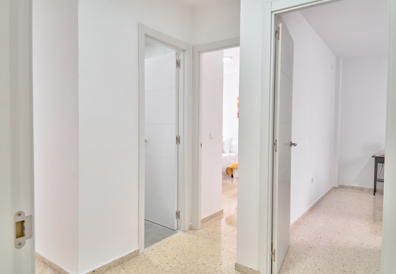 Apartment in Nerja - Tucuman 3 Los Huertos Nerja: Sunny Apartment