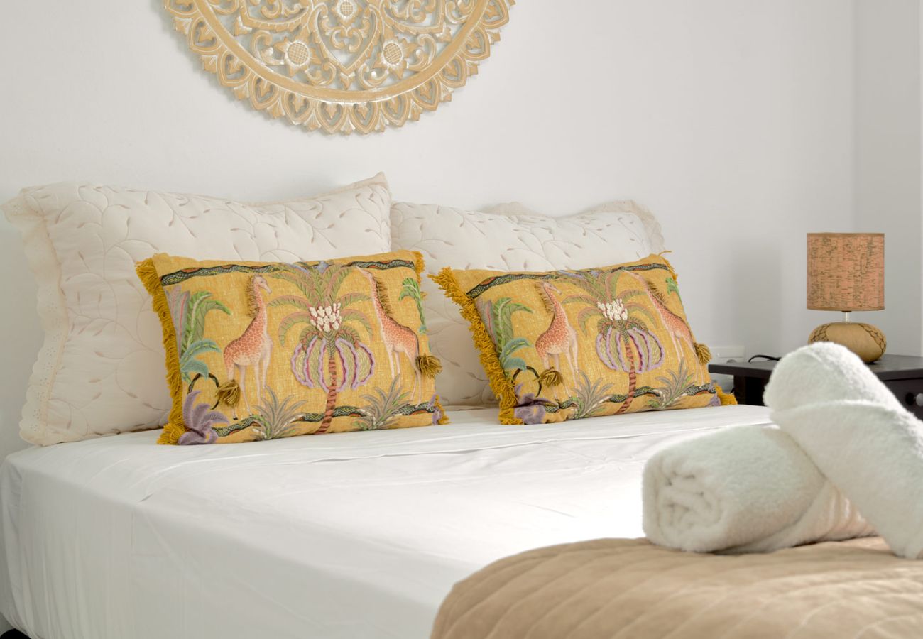 Apartment in Nerja - Tucuman 3 Los Huertos Nerja: Sunny Apartment