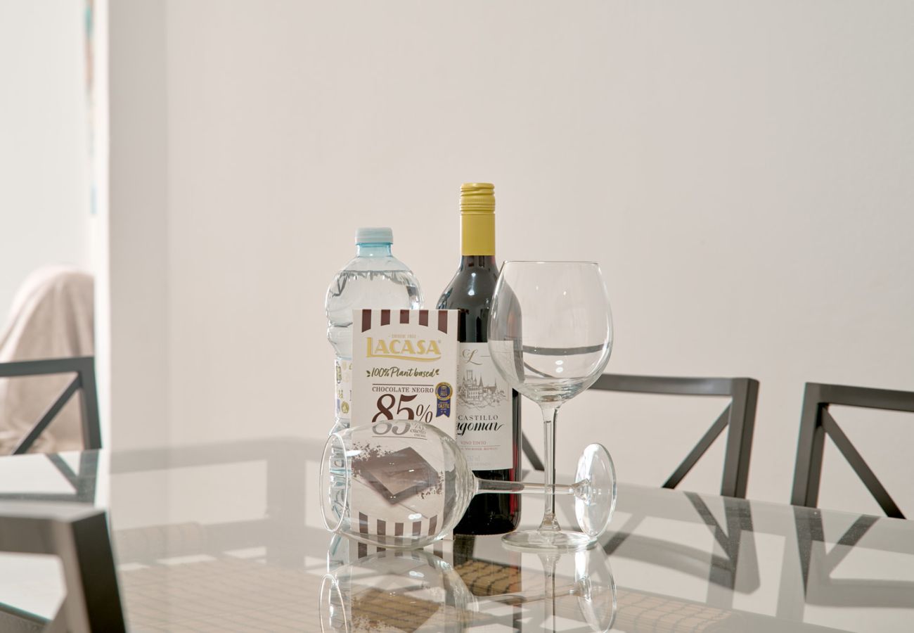 Apartment in Nerja - Tucuman 3 Los Huertos Nerja: Sunny Apartment