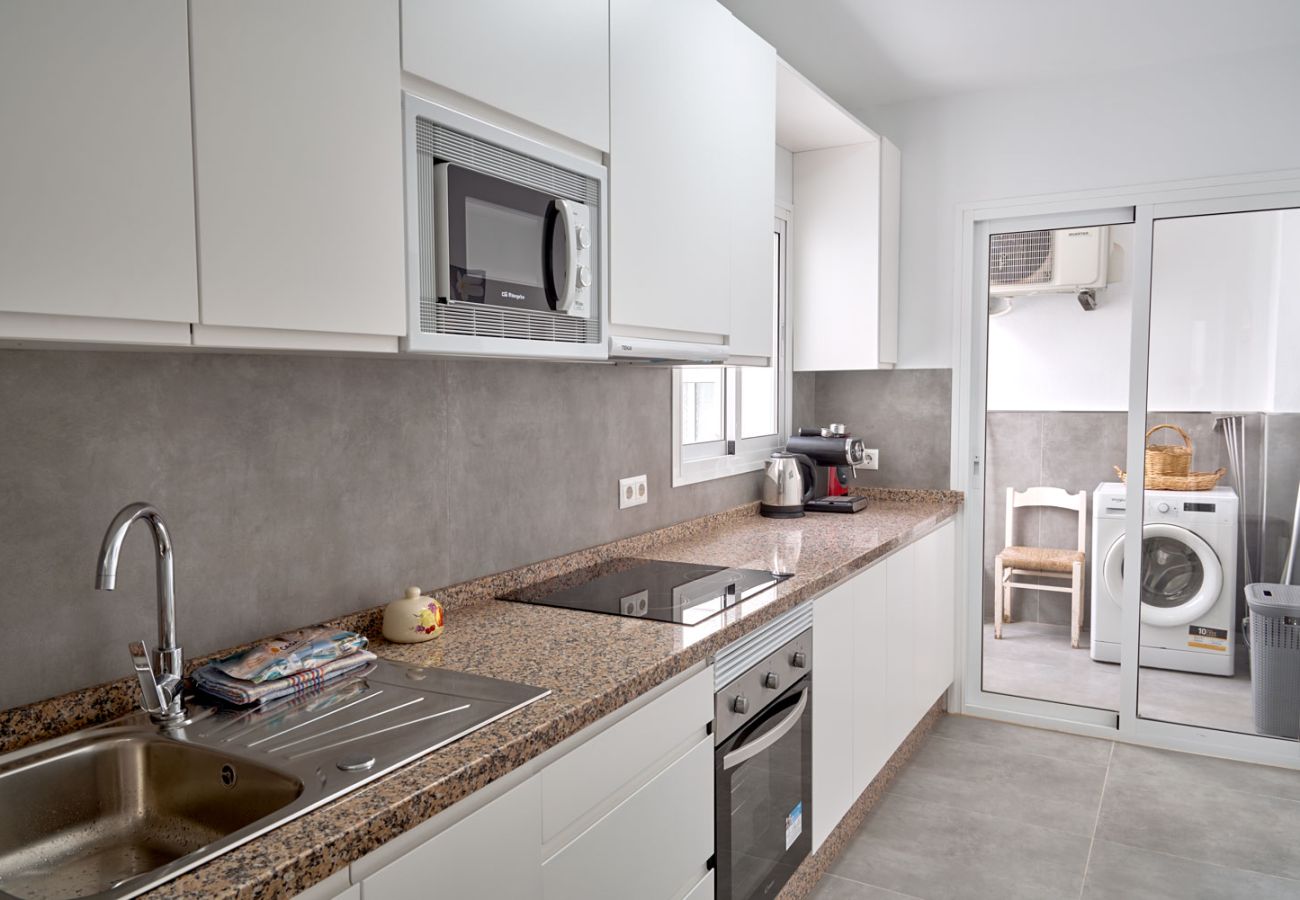 Apartment in Nerja - Tucuman 3 Los Huertos Nerja: Sunny Apartment