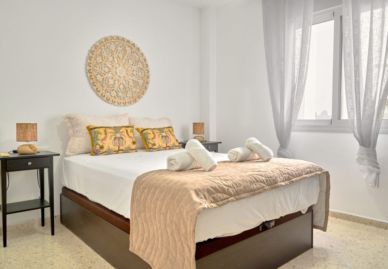 Apartment in Nerja - Tucuman 3 Los Huertos Nerja: Sunny Apartment