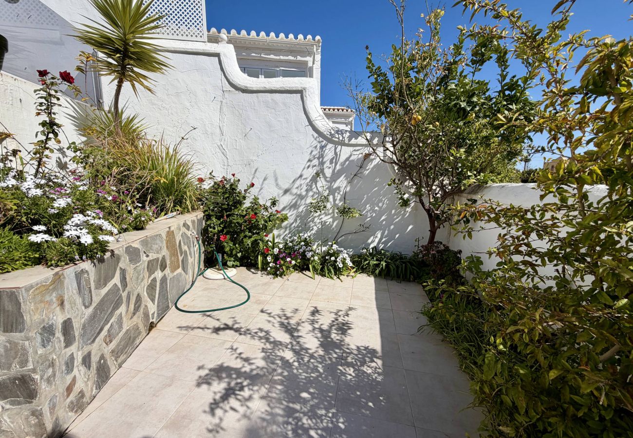 Apartment in Nerja - Tropicana 6C Apartment in Nerja with Sea Views