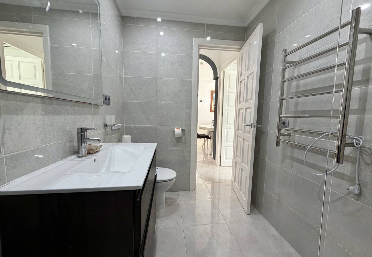 Apartment in Nerja - Tropicana 6C Apartment in Nerja with Sea Views