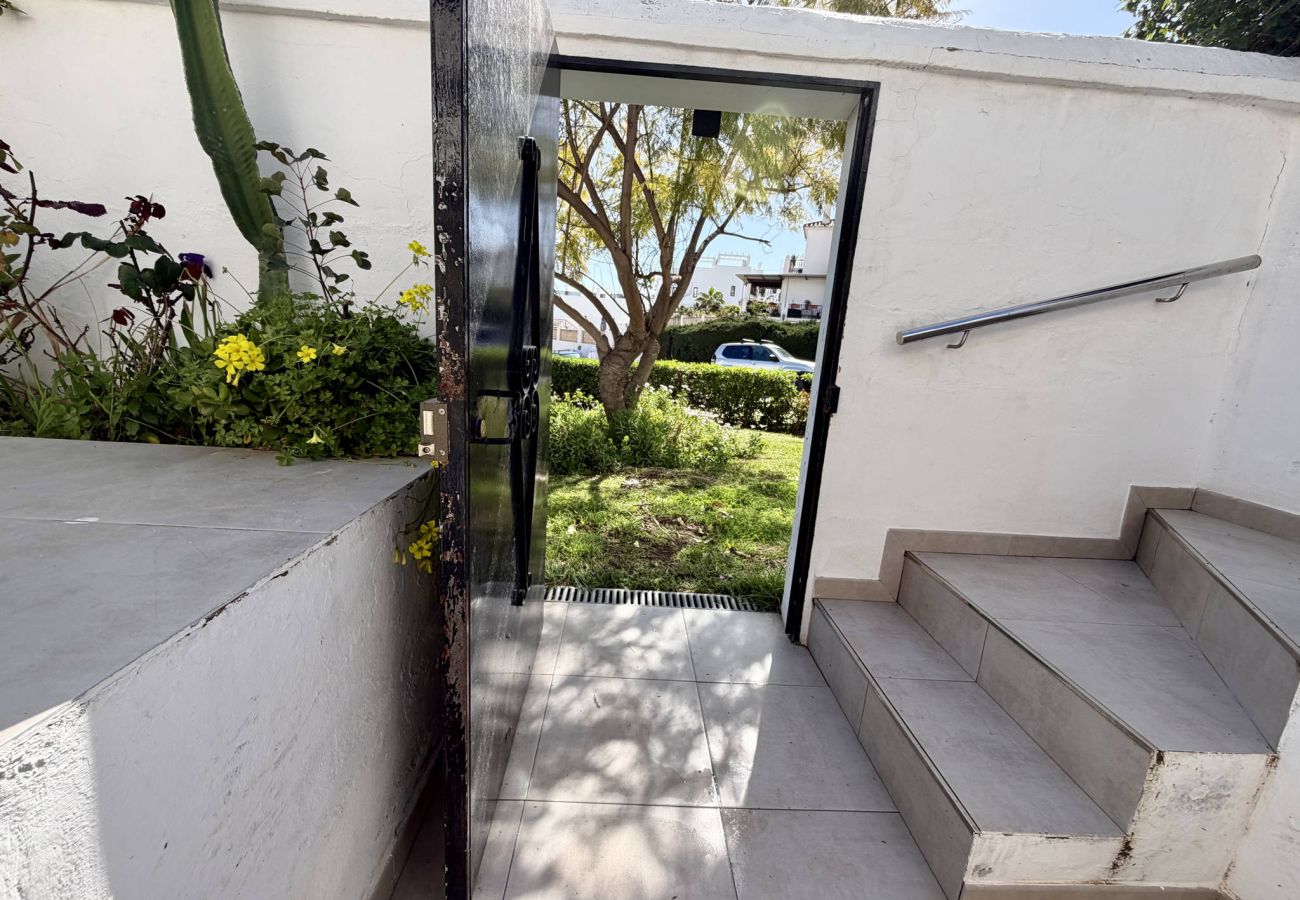 Apartment in Nerja - Tropicana 6C Apartment in Nerja with Sea Views