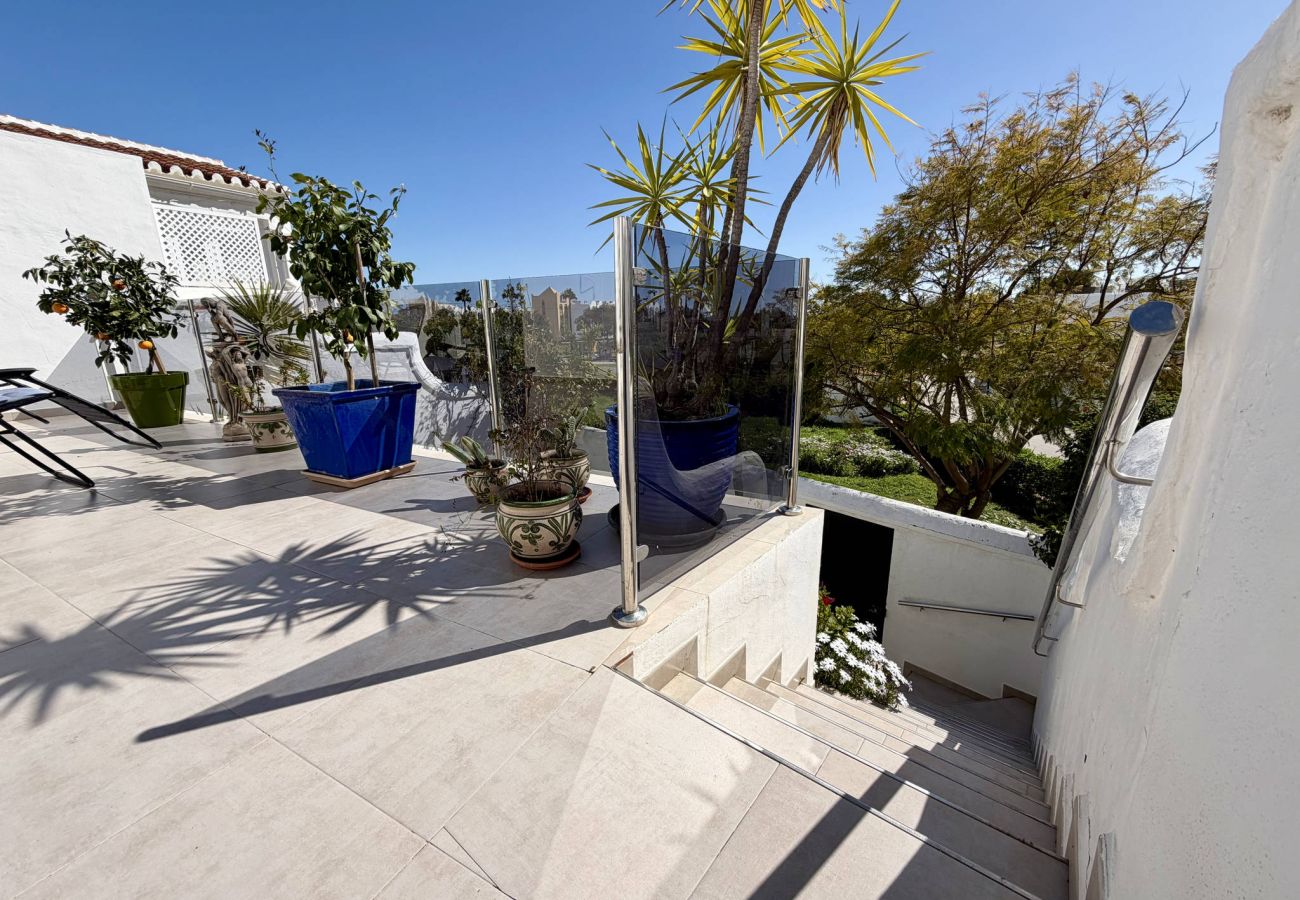 Apartment in Nerja - Tropicana 6C Apartment in Nerja with Sea Views