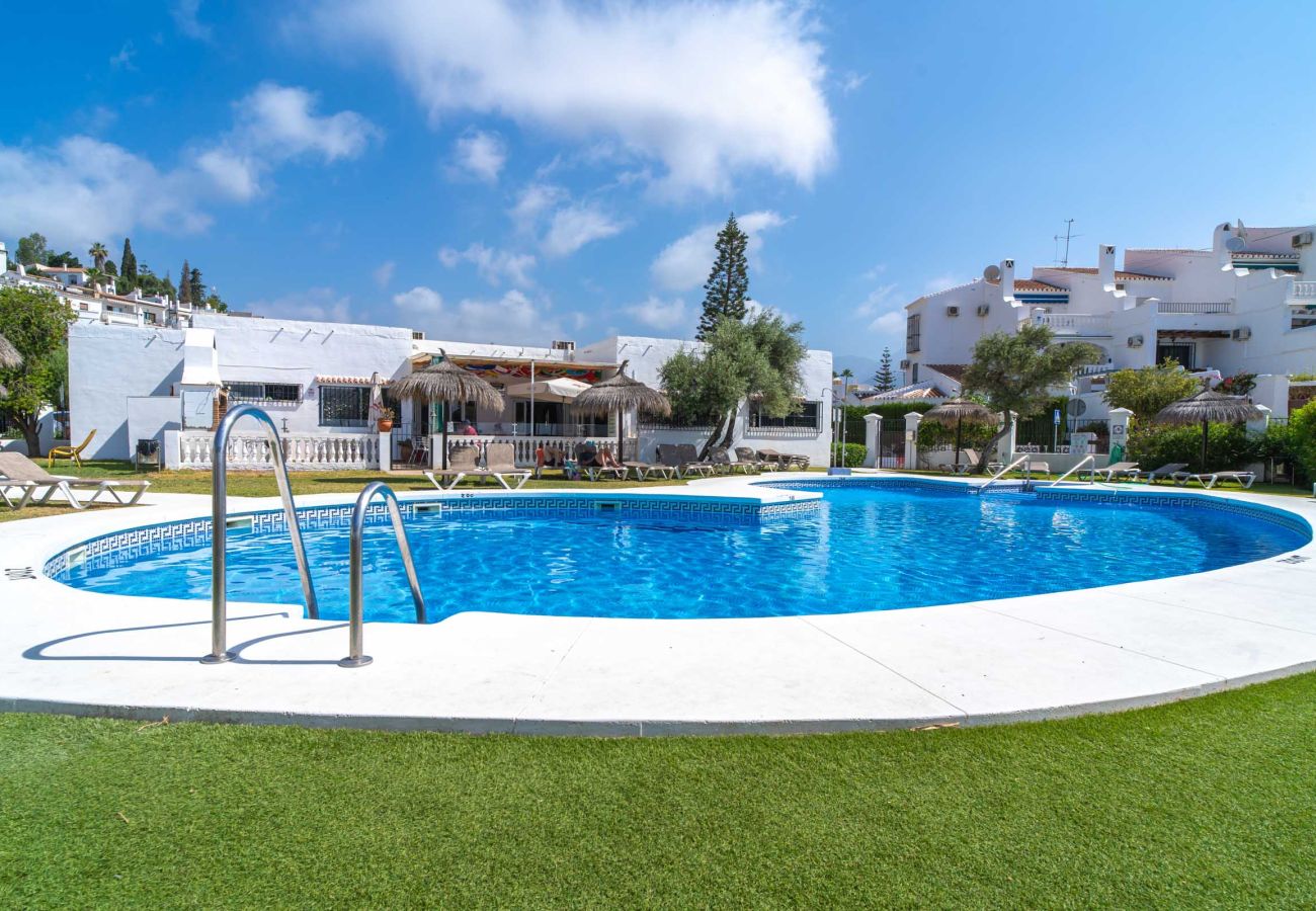 Apartment in Nerja - Tropicana 6C Apartment in Nerja with Sea Views