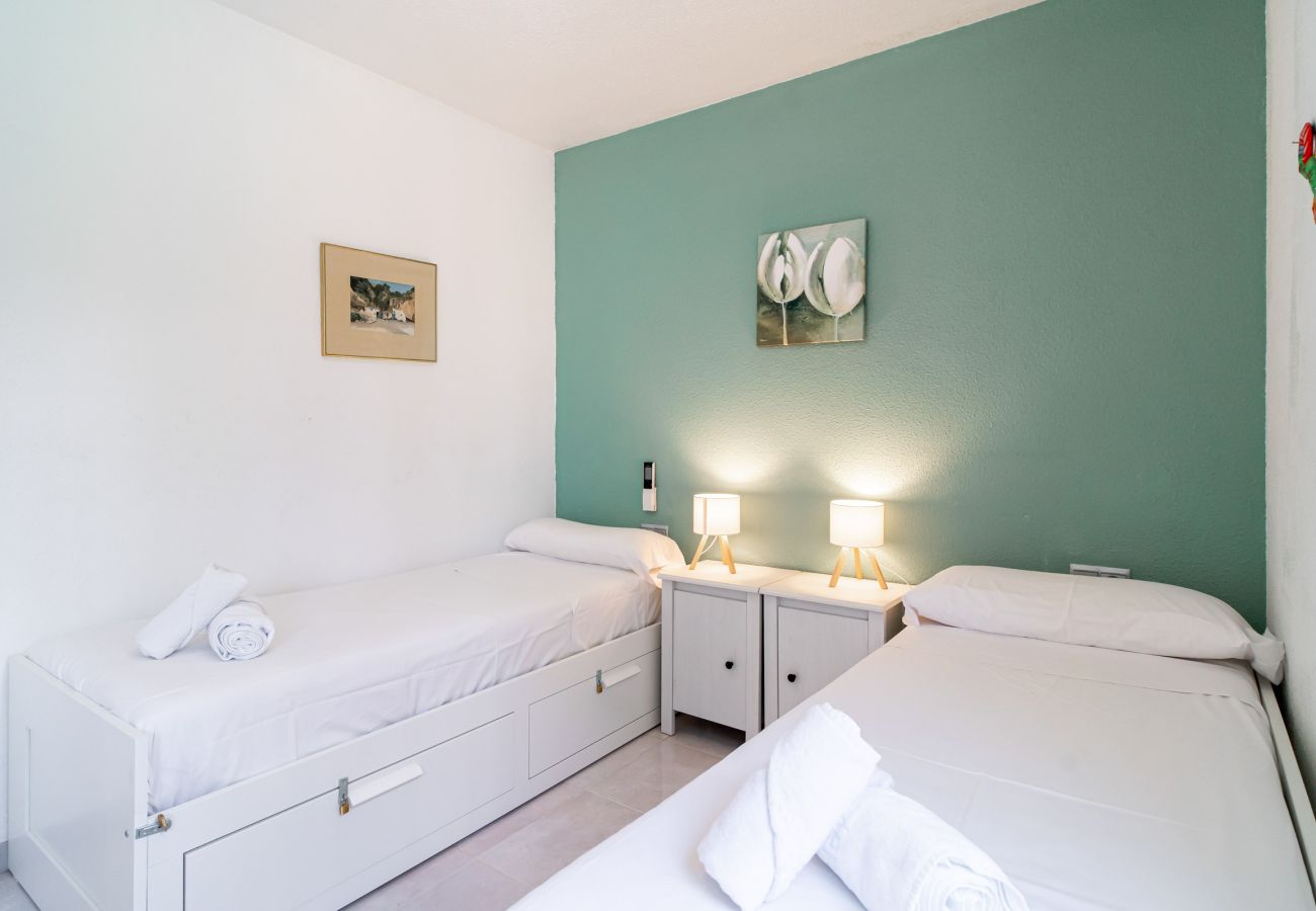Apartment in Nerja - Tropicana 6C Apartment in Nerja with Sea Views
