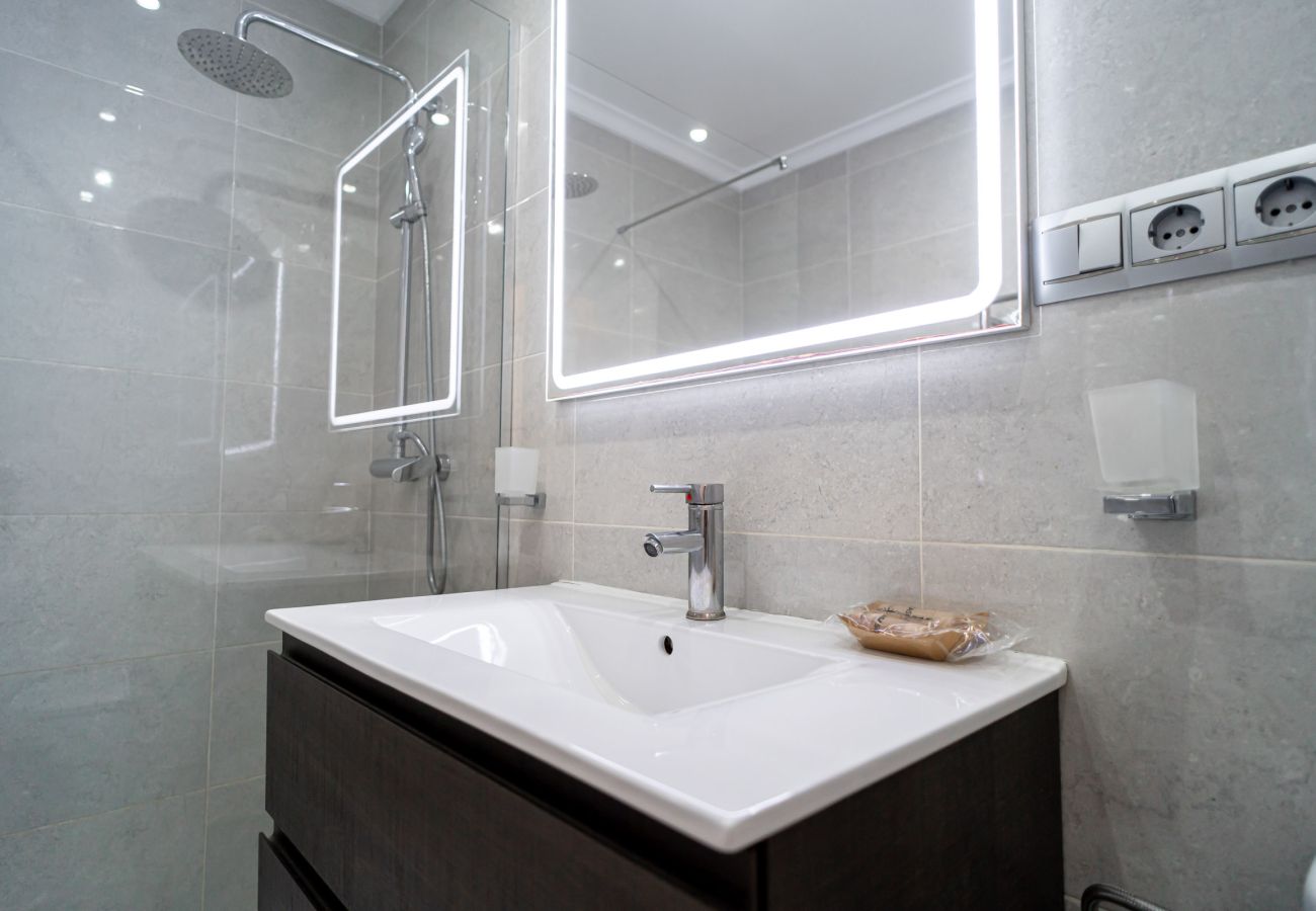 Apartment in Nerja - Tropicana 6C Apartment in Nerja with Sea Views