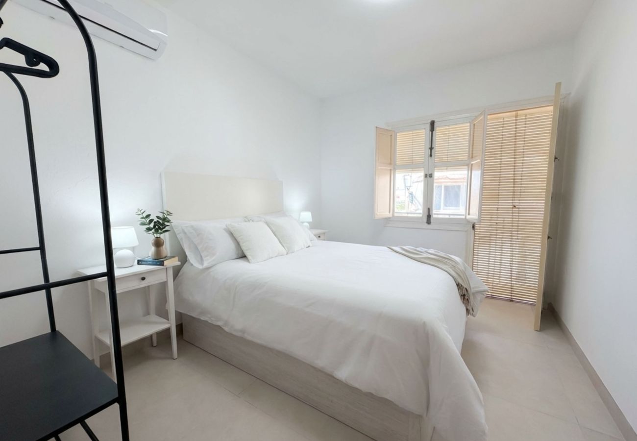 Terraced House in Nerja - Casa Chica: Townhouse with Private Rooftop in Calle Cristo, Nerja