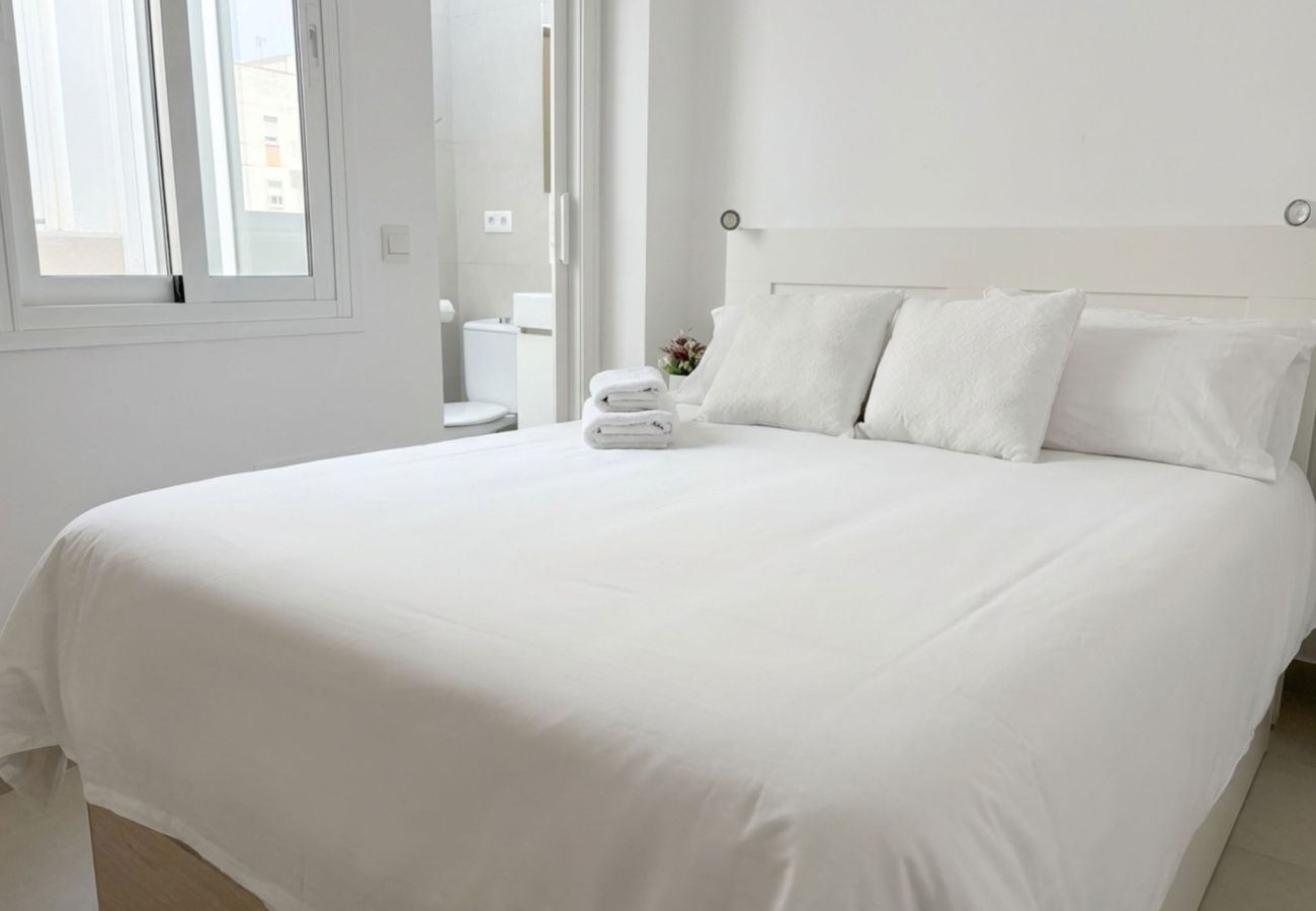 Terraced House in Nerja - Casa Chica: Townhouse with Private Rooftop in Calle Cristo, Nerja