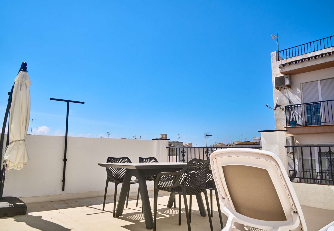 Terraced House in Nerja - Casa Chica: Townhouse with Private Rooftop in Calle Cristo, Nerja