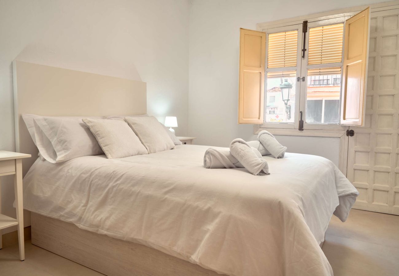 Terraced House in Nerja - Casa Chica: Townhouse with Private Rooftop in Calle Cristo, Nerja
