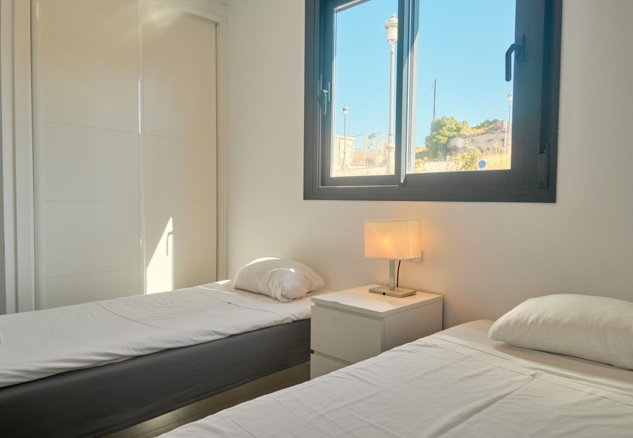 Apartment in Nerja - Penthouse Balcón del Mar D4: 3 Terraces & Heated Pool