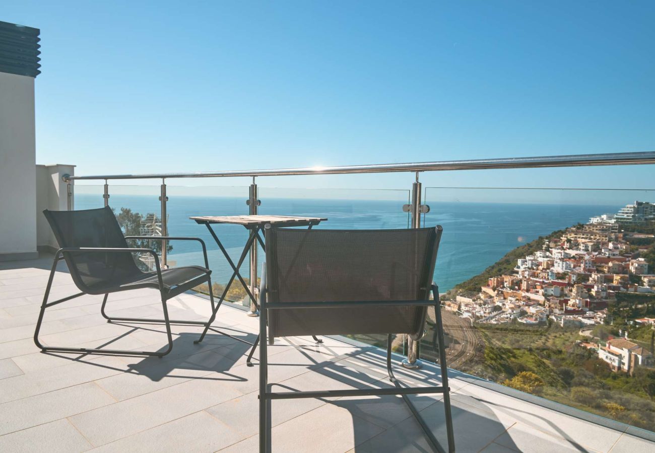 Apartment in Nerja - Penthouse Balcón del Mar D4: 3 Terraces & Heated Pool