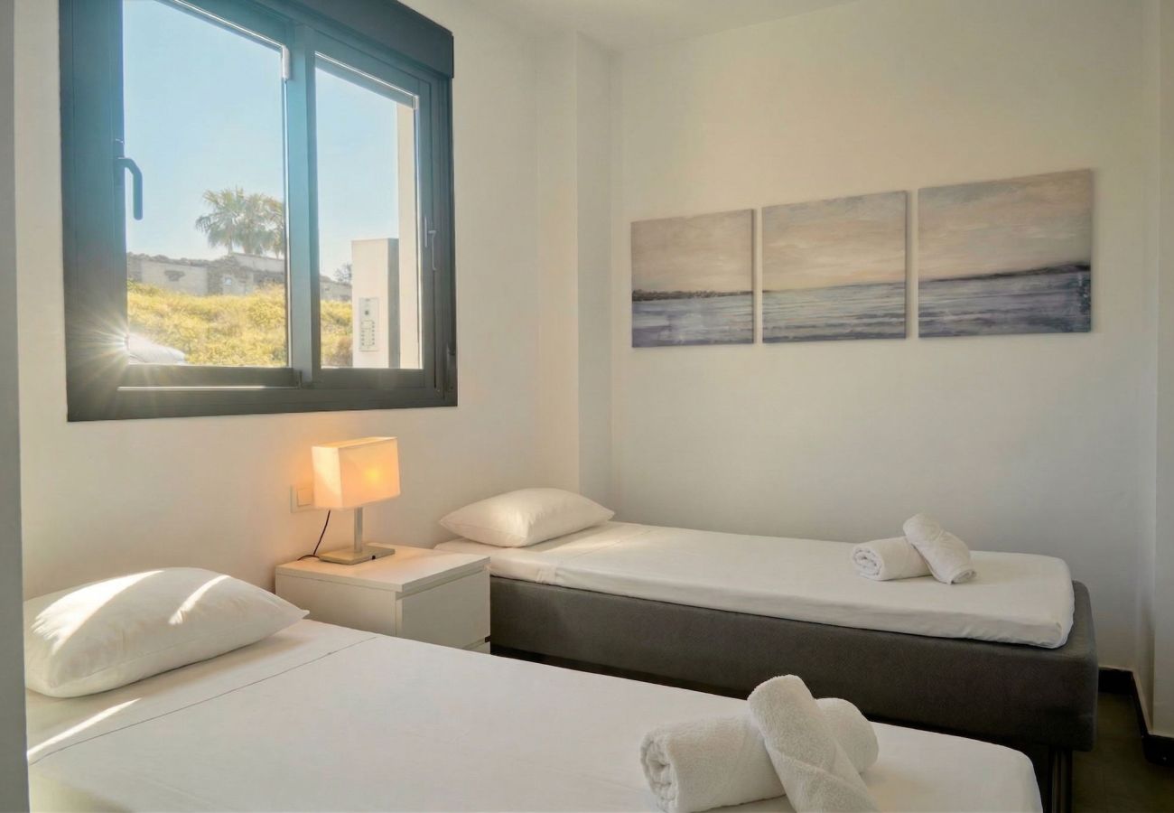 Apartment in Nerja - Penthouse Balcon del Mar D4: 3 Terraces & Heated Pool in Nerja