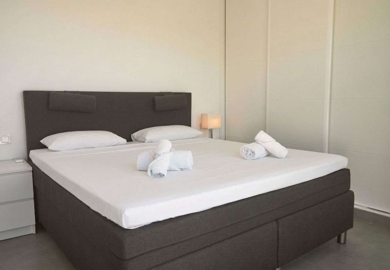 Apartment in Nerja - Penthouse Balcon del Mar D4: 3 Terraces & Heated Pool in Nerja