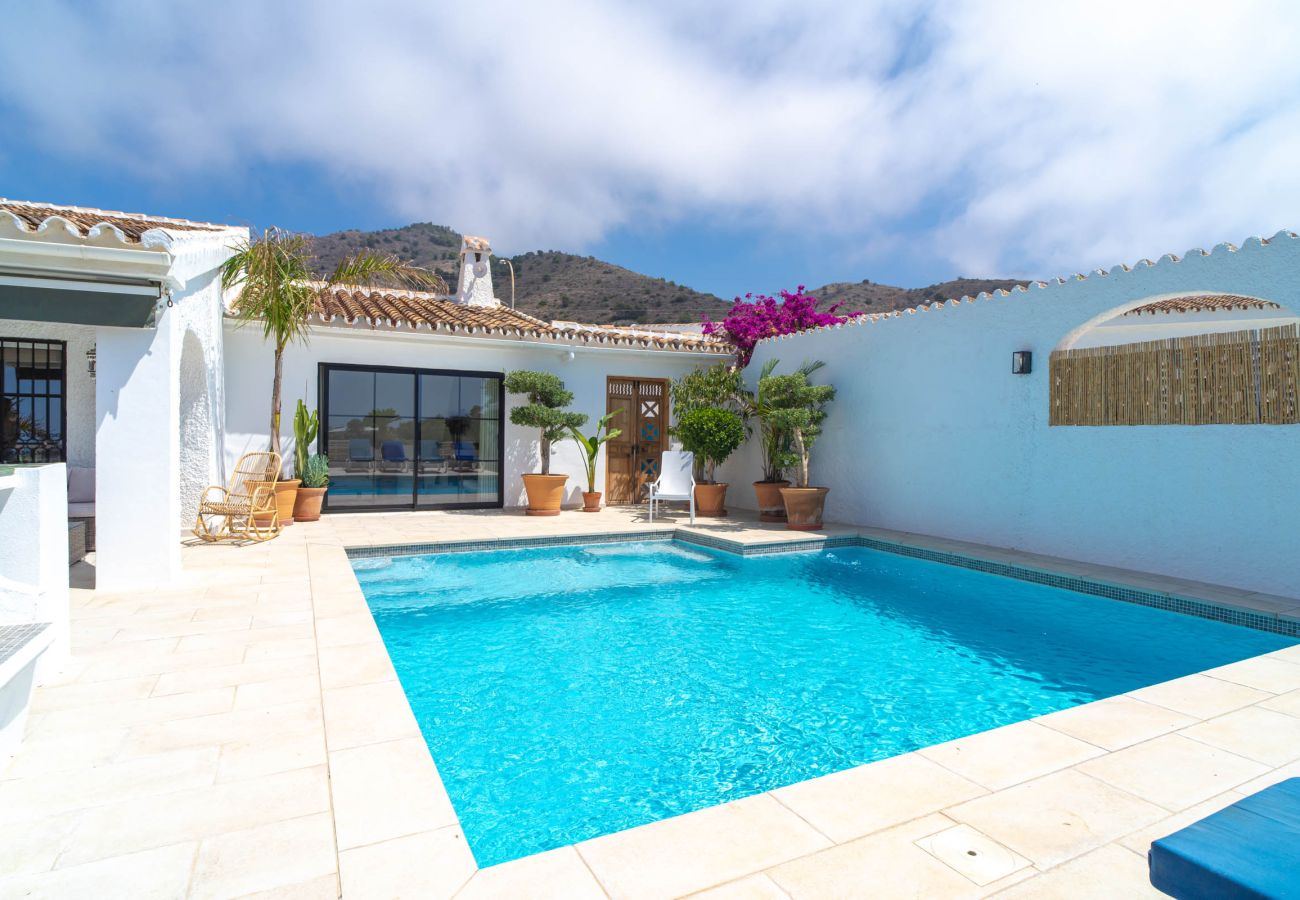 Villa in Nerja - Villa La Casita: Private Pool Villa in Fuente del Badén, Nerja