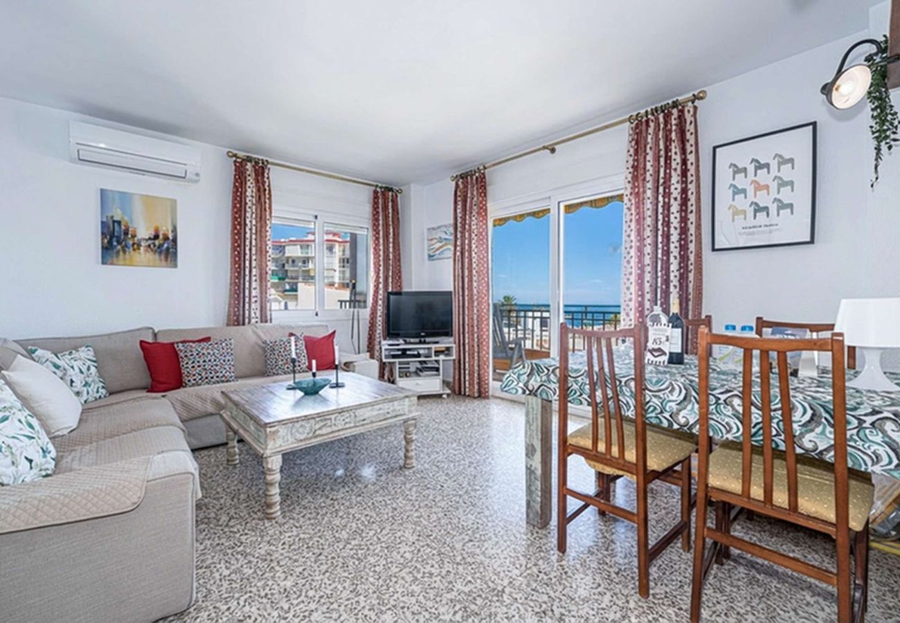 Apartment in Nerja - Albaida II 2B: South-Facing Apartment with Sea Views, Playa Torrecilla Nerja