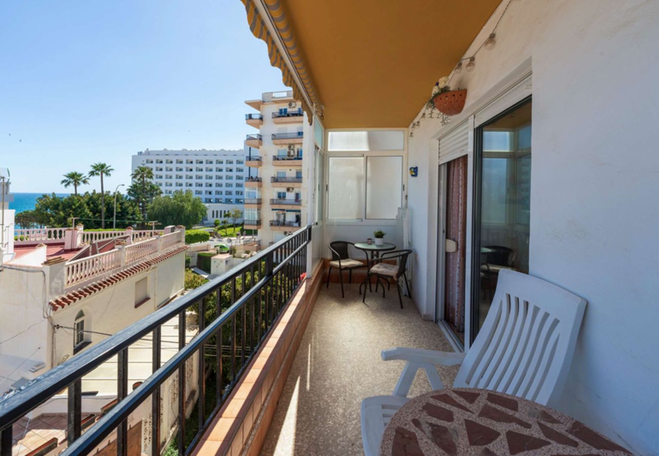 Private balcony with sun loungers and Mediterranean views, Albaida II 2B Nerja