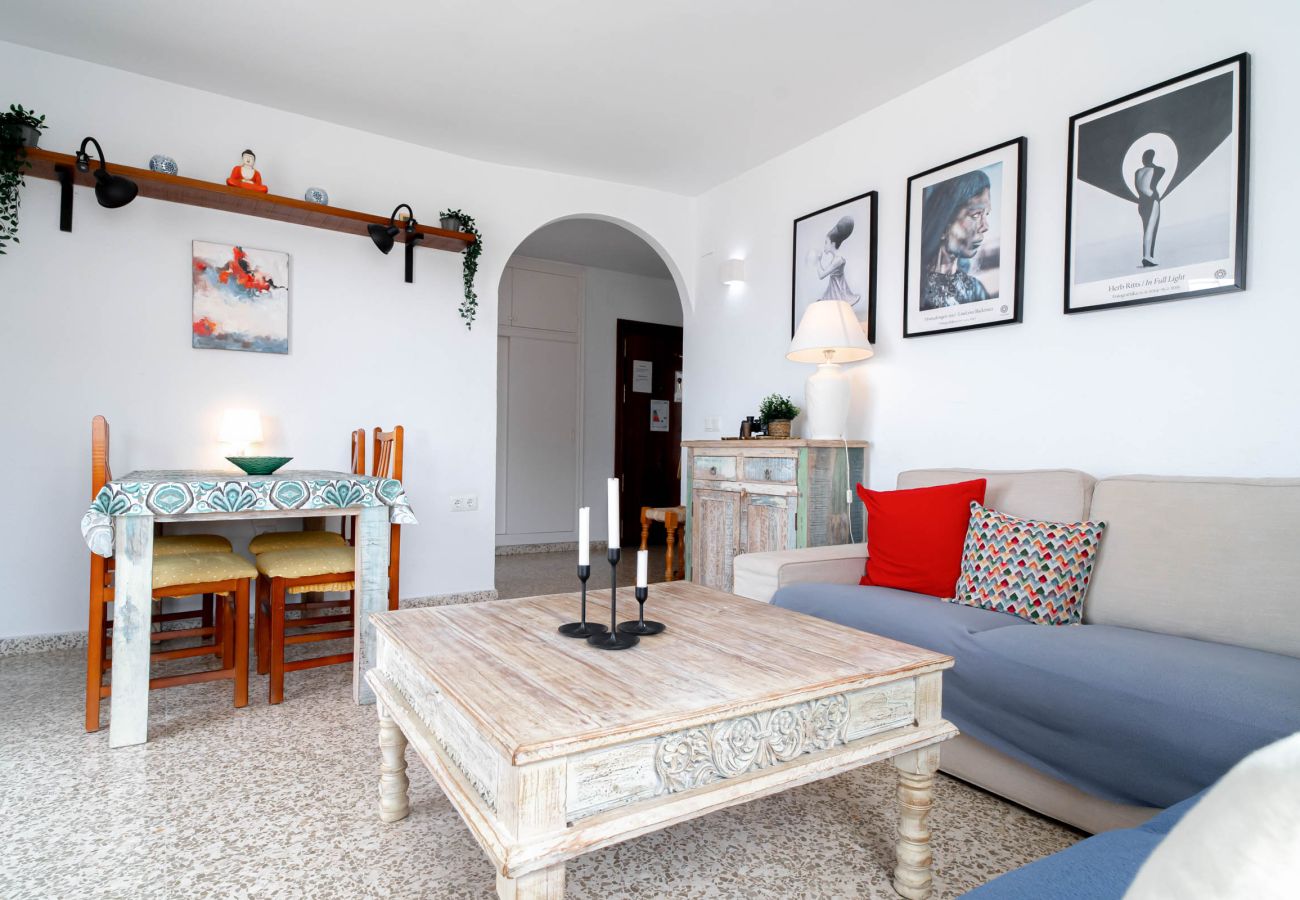 Apartment in Nerja - Albaida II 2B: South-Facing Apartment with Sea Views, Playa Torrecilla Nerja