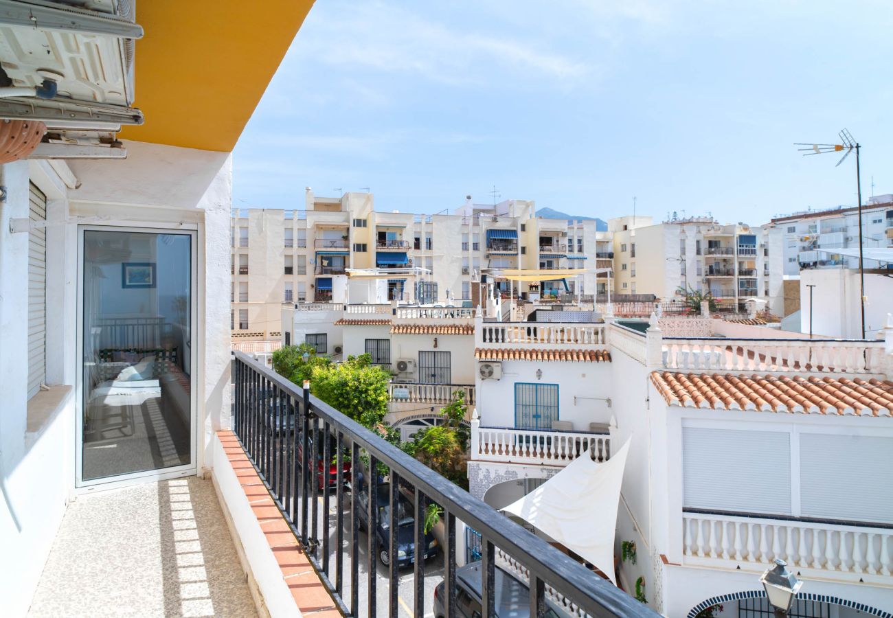 Apartment in Nerja - Albaida II 2B: South-Facing Apartment with Sea Views, Playa Torrecilla Nerja