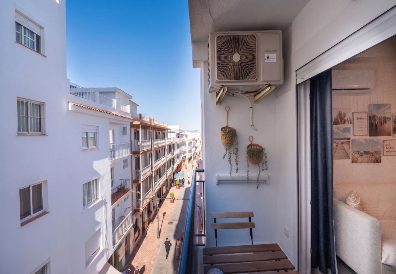 Apartment in Nerja - Centro Life 3A: Apartment in Nerja Town Centre, 300m from Balcon de Europa