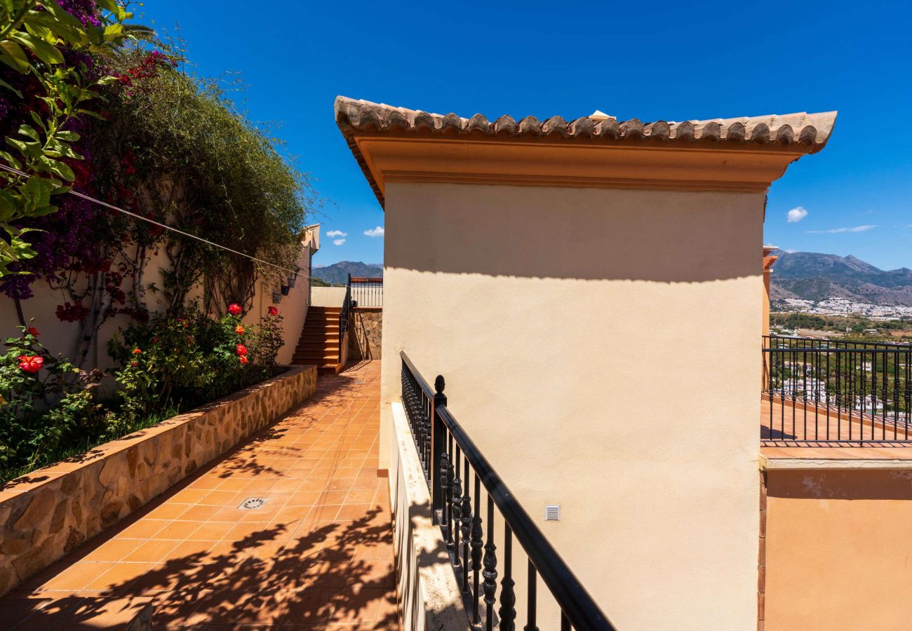 Villa in Nerja - Villa Punta Lara 15: Private Pool Villa for 5 with Sea Views, Nerja