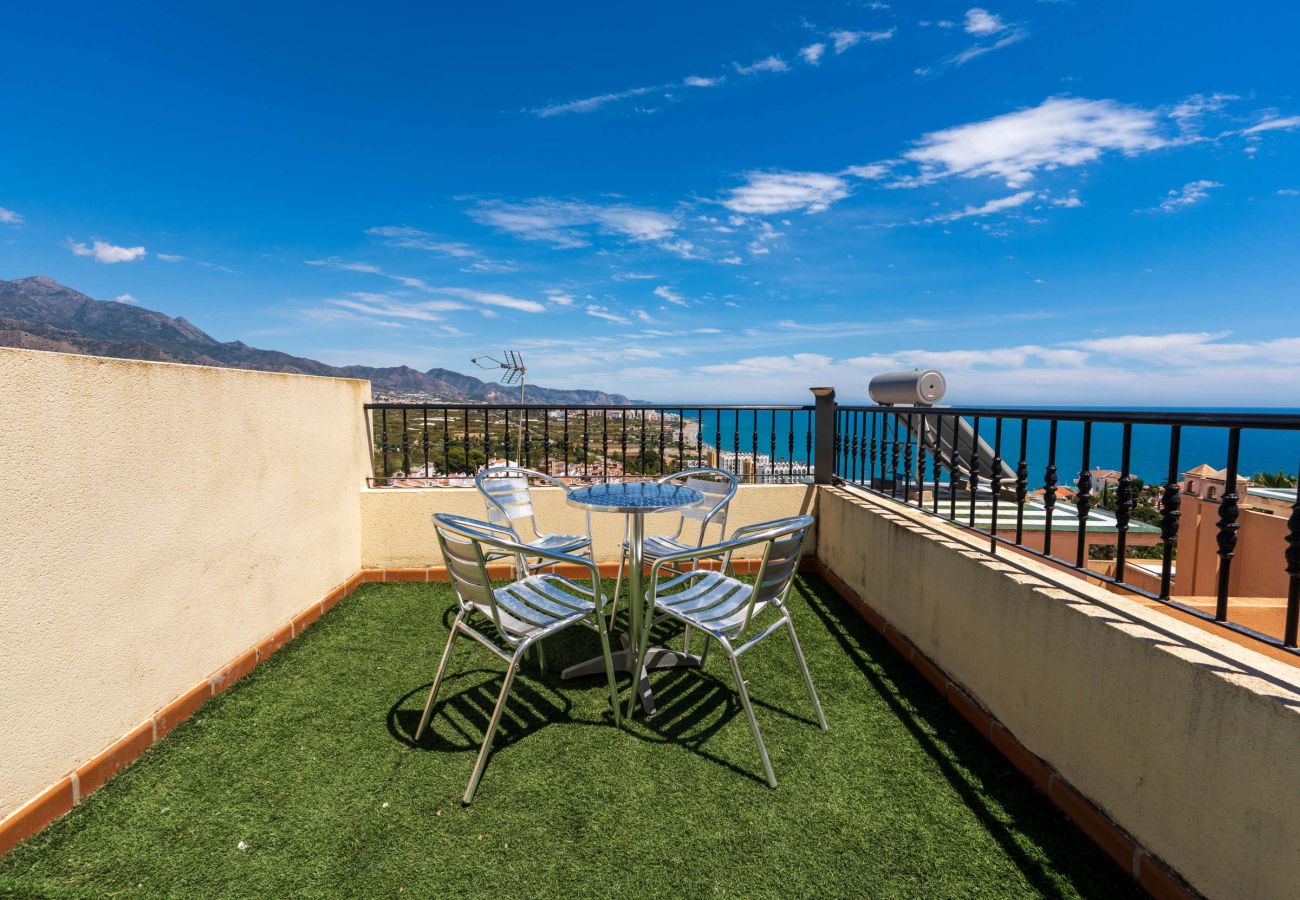 Villa in Nerja - Villa Punta Lara 15: Private Pool Villa for 5 with Sea Views, Nerja