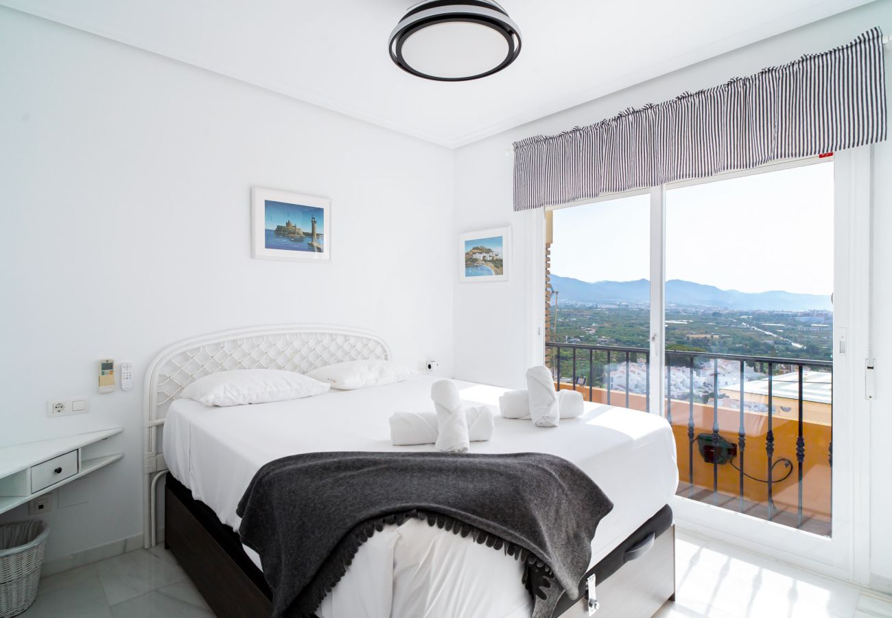 Villa in Nerja - Villa Punta Lara 15: Private Pool Villa for 5 with Sea Views, Nerja