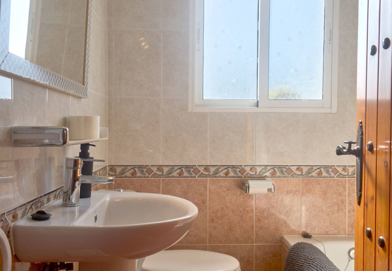 Cottage in Frigiliana - Las Rosas 5 y 6 - Rural Accommodation for 6 People between Nerja and Frigiliana