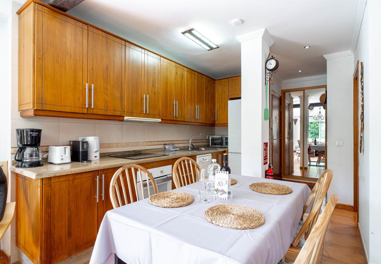 Apartment in Nerja - Tahiti 2 7: Family Apartment for 4 People in Playa Burriana, Nerja