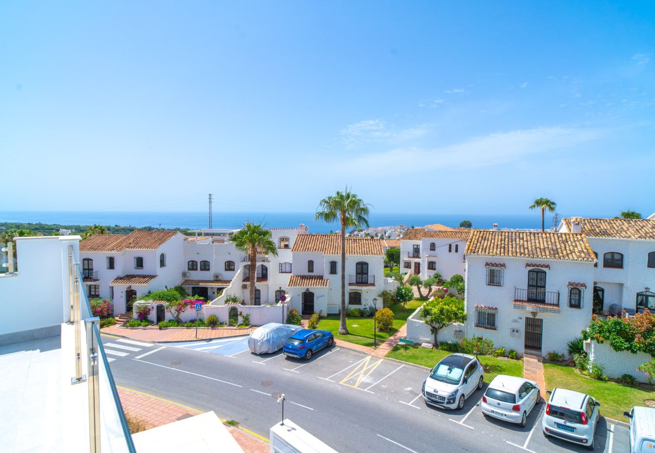 Villa in Nerja - Casa Mezcal – Villa for 4 people with a private swimming pool and hot tub in Nerja