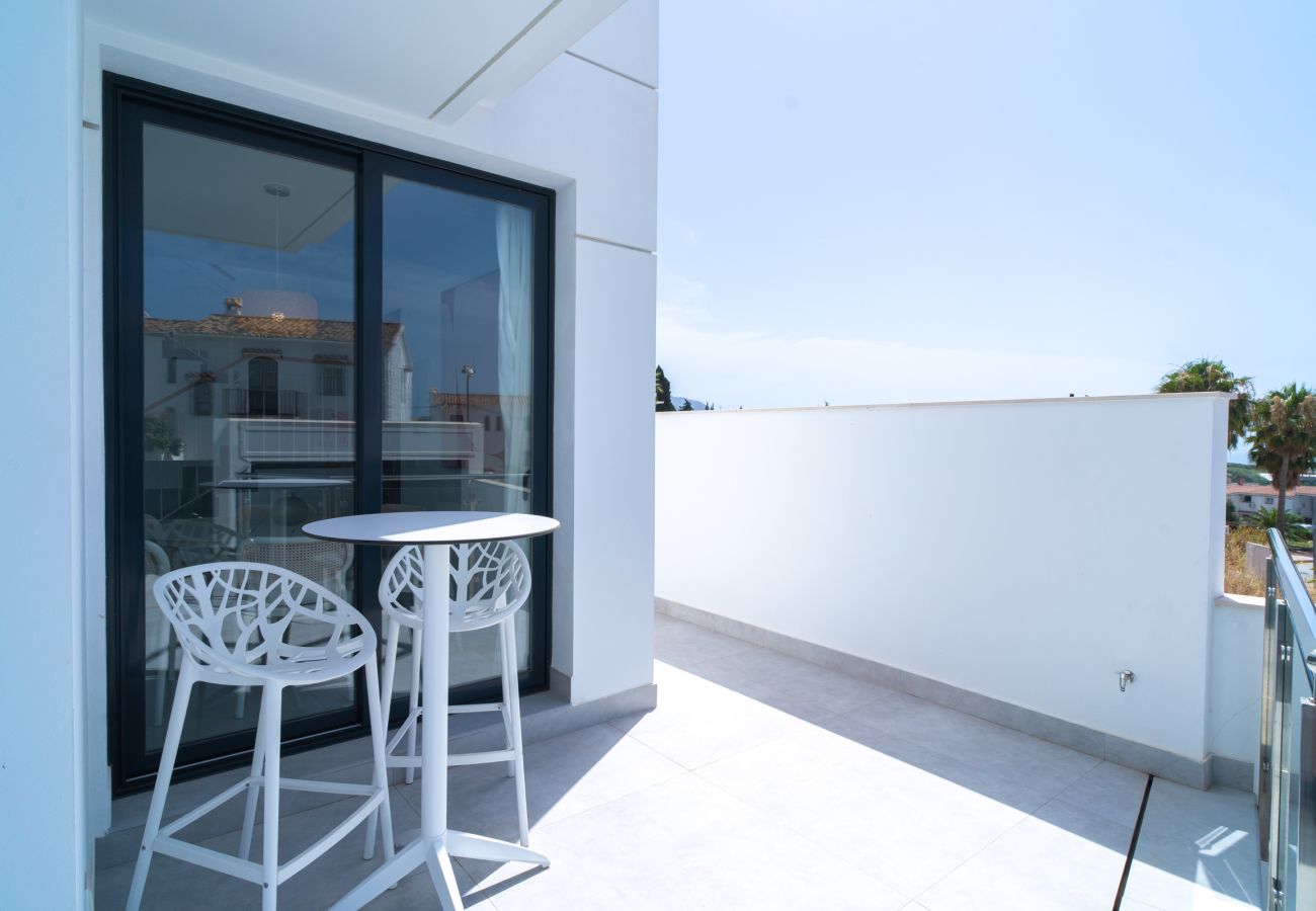 Villa in Nerja - Casa Mezcal – Villa for 4 people with a private swimming pool and hot tub in Nerja