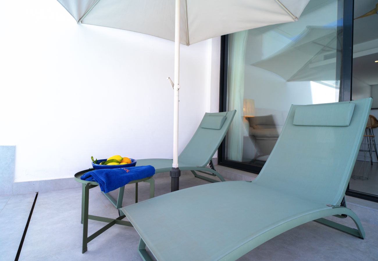 Villa in Nerja - Casa Mezcal – Villa for 4 people with a private swimming pool and hot tub in Nerja