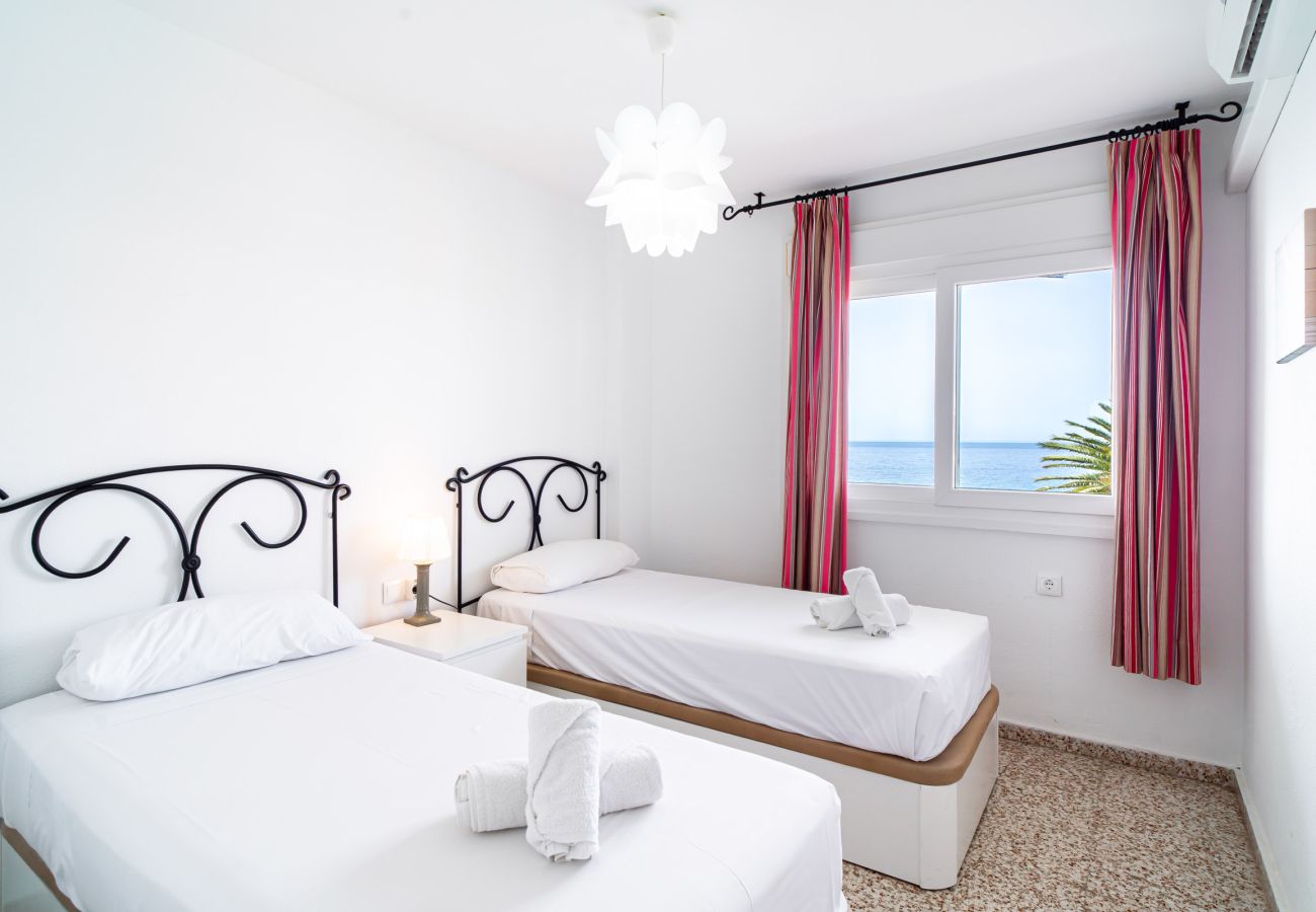 Lägenhet i Nerja - Acapulco Playa 412 by Casasol 