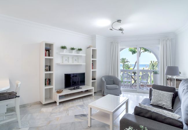 Lägenhet i Nerja - Stella Maris Beachfront B by Casasol 