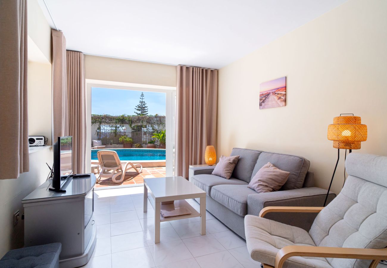 Lägenhet i Nerja - Chimenea 15 Private Pool and Parking by Casasol 